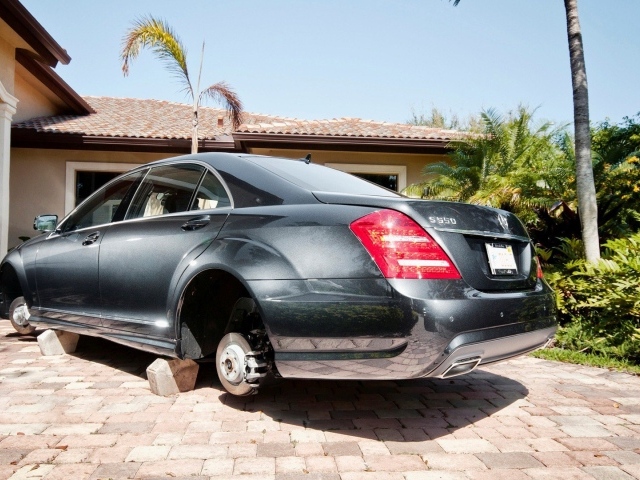 Автомобиль без колес