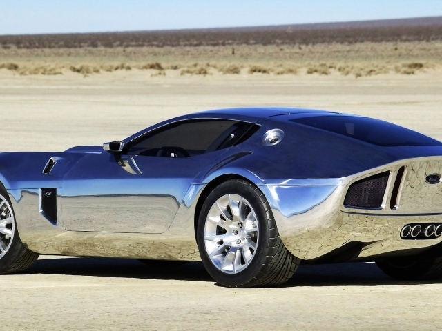 Блестящий Ford Shelby GR-1