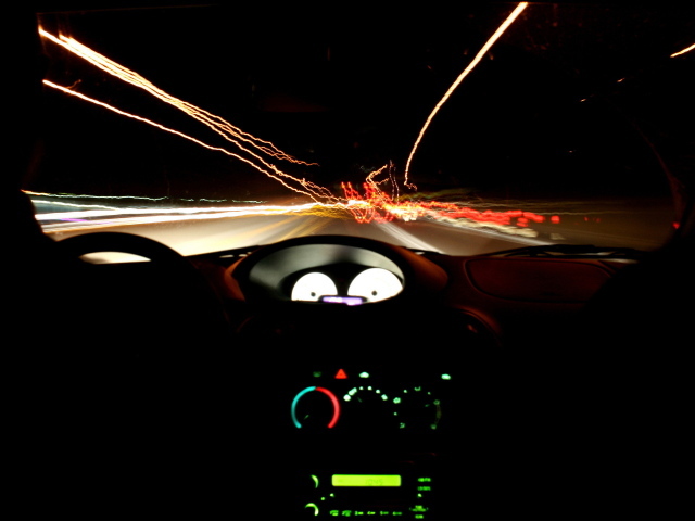 Ночной вид из кабины автомобиля