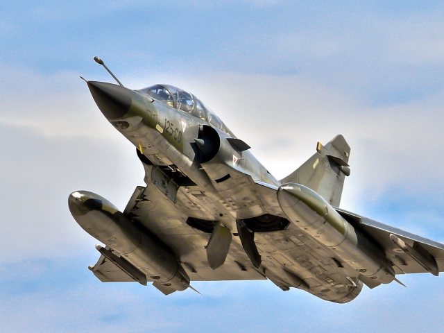 Самолет с бомбами