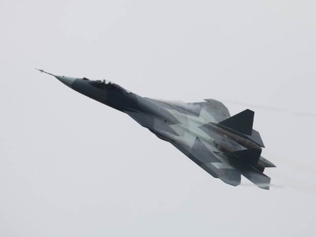 Военный самолет Т-50