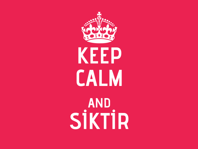 Сохраняйте спокойствие и идите прочь, розовый фон