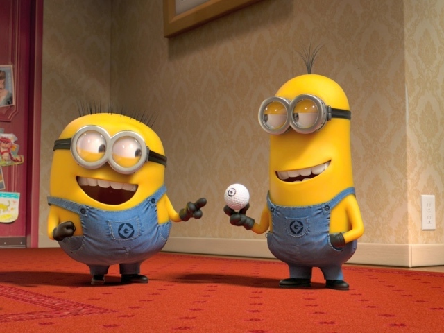 Миньоны с мячом для гольфа