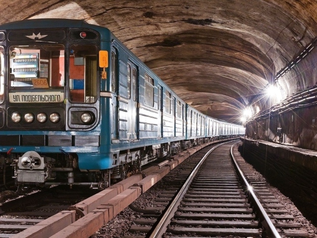 В тоннеле московского метро