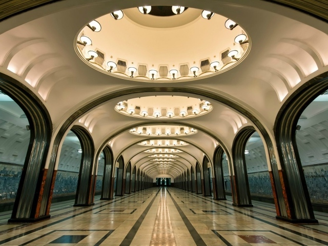 Станция метро в Москве