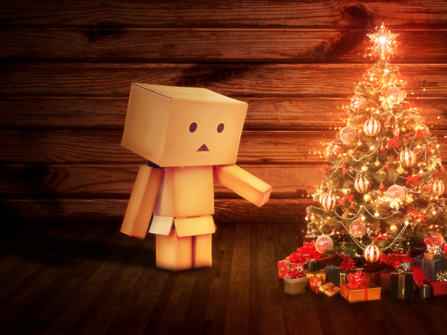 Картонный человечек празднует Рождество