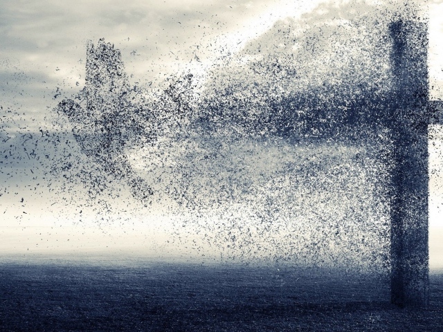 Птица вылетела из креста