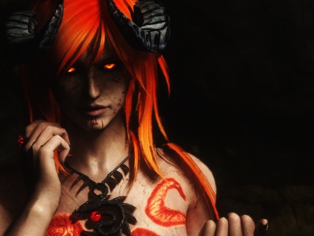 Девушка демон с оранжевыми волосами
