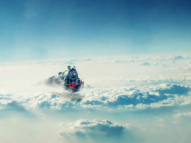 Паровоз в облаках