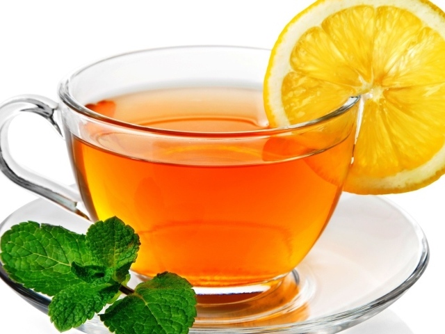 Чай с лимоном и листиком мяты