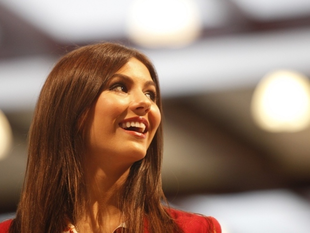 Модель Виктория Юстис