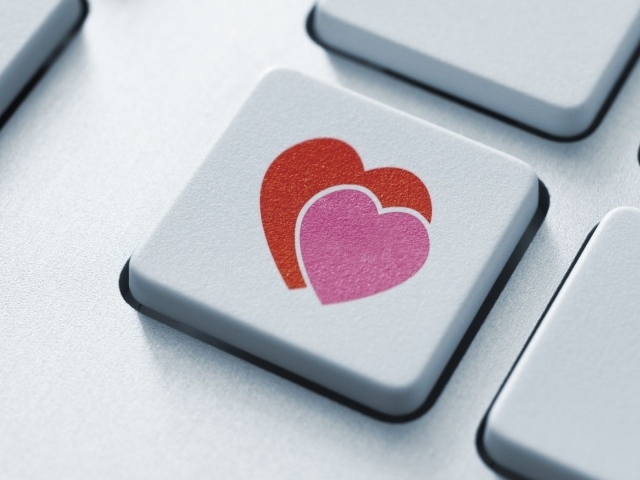 Два сердца на кнопке