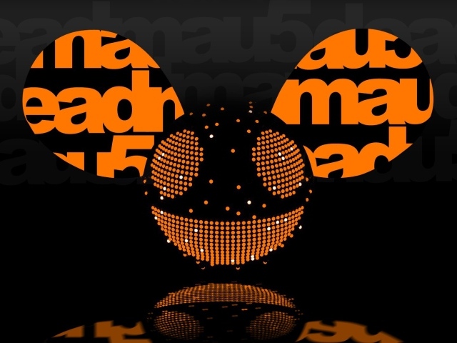 Оранжевый диджей deadmau5