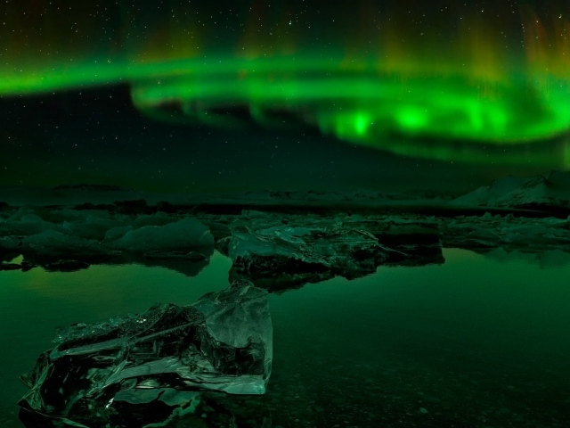 Зеленое северное сияние