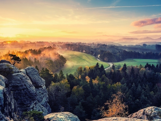 Утренняя дымка над равниной