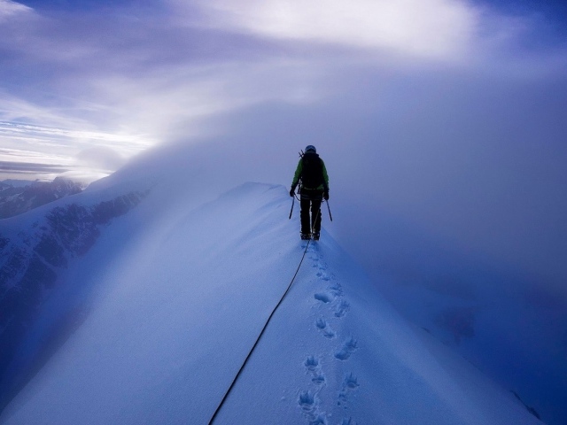 Прогулка по горной вершине