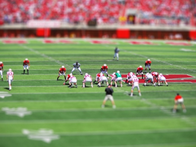 Американский футбол на стадионе