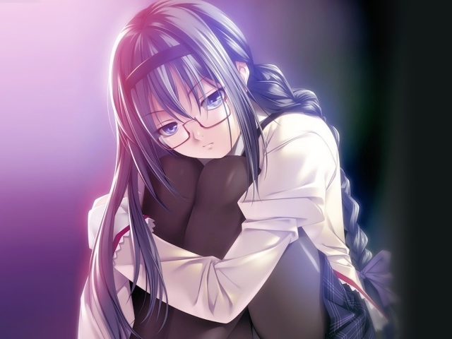 Грустная девушка из аниме Девочка-волшебница Мадока