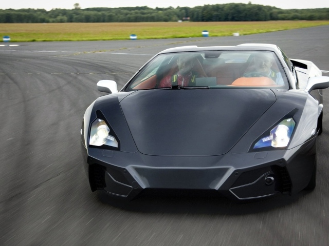 Черный спортивный Arrinera Automotive