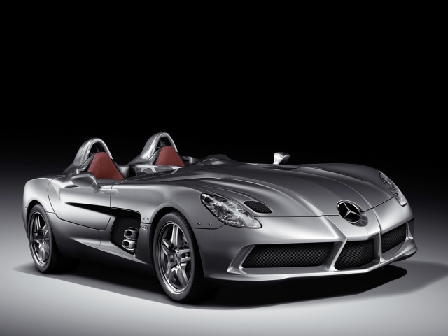 Необычный автомобиль Mercedes-Benz SLR Stirling Moss