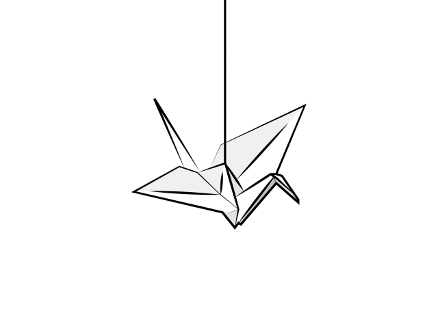 Журавлик оригами на нитке, белый фон