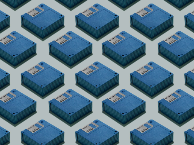 Стопки голубых дискет