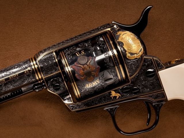 Красивое оружие Кольт