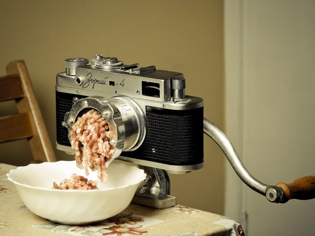 Креативная мясорубка из фотоаппарата