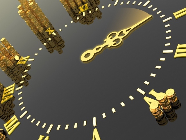 Стопки монет на циферблате