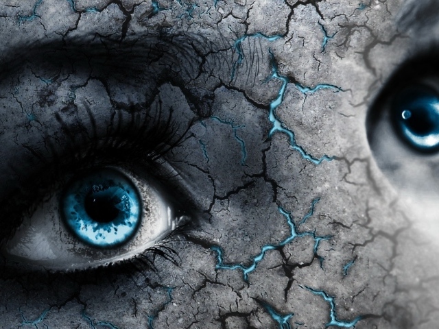 Голубые трещины на лице