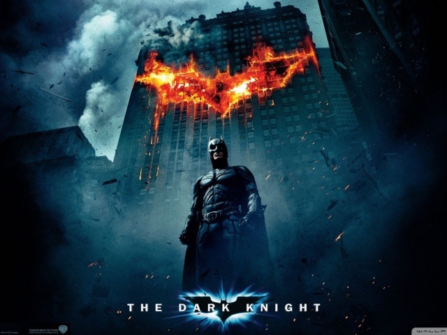 Пожар в форме летучей мыши Бетмана