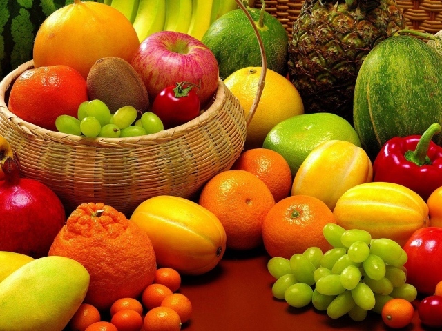Красивые плоды и овощи в россыпь