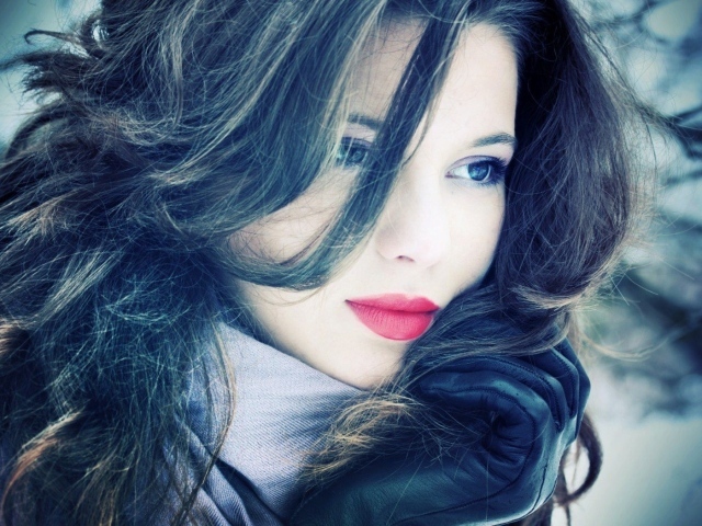 Девушка со светлой кожей