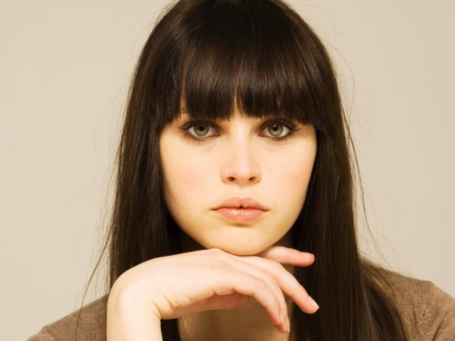 Зеленоглазая девушка Фелисити Джонс