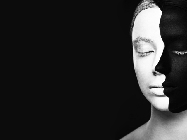 Лица девушек оптическая иллюзия