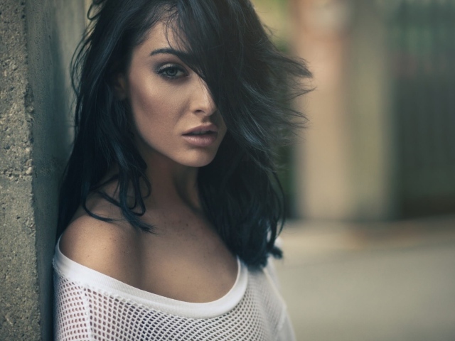 Красивая девушка Таниша Стивенс