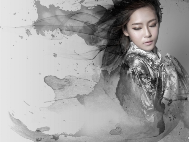 Азиатская модель в серых красках