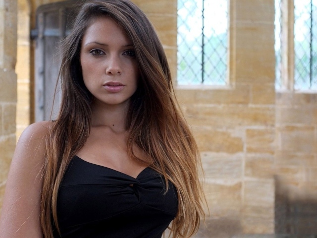 Красивая модель Луиза Мария