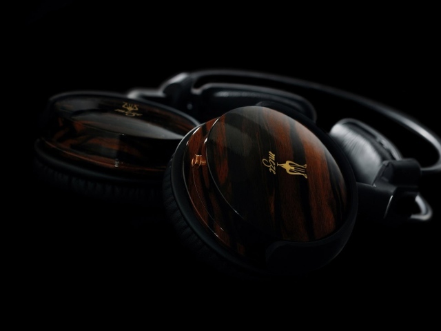 Деревянные королевские наушники