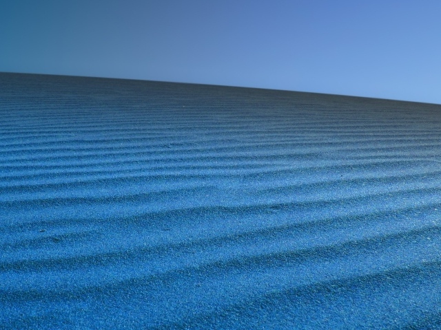 Голубой песок пустыни