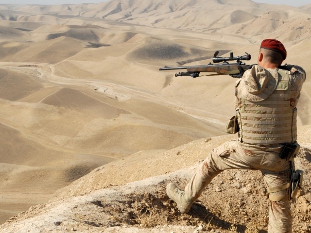 Солдат на войне в пустыне