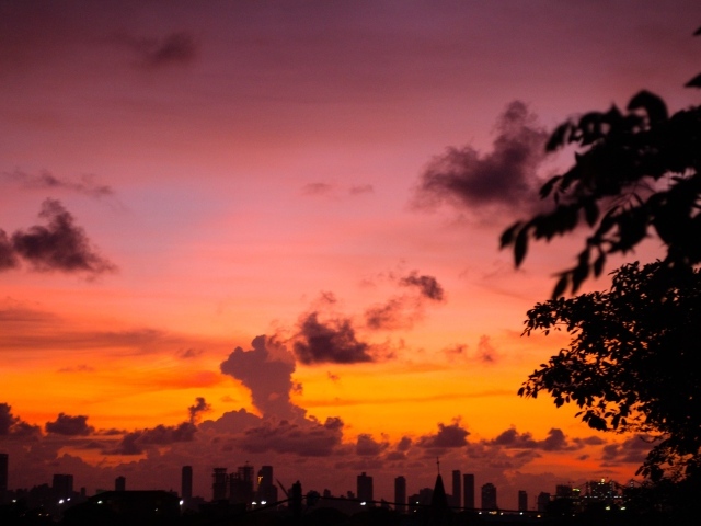 Красочный закат в Колумбии