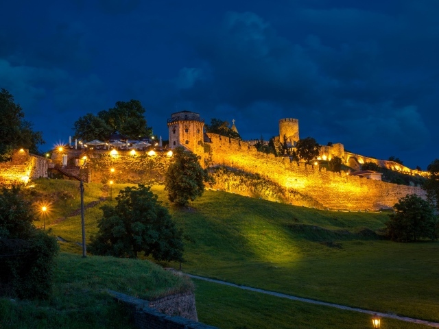 Ночной замок в Белграде, Сербия