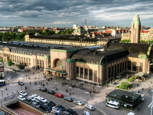 Железнодорожный вокзал в Хельсинки, Финляндия