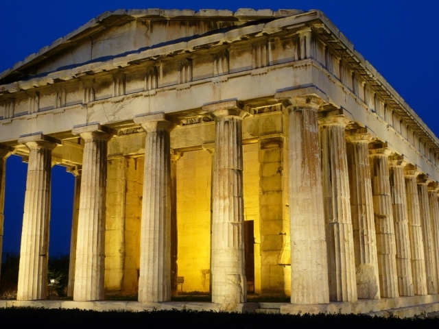 Древний храм в Греции