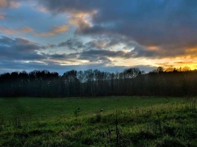 Красивый закат в Польше