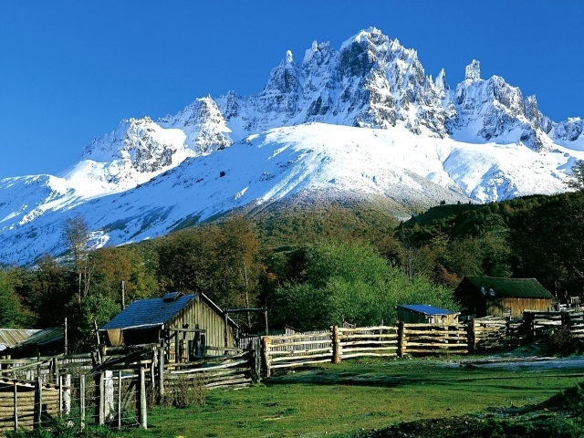 Жилище в горах Патагонии