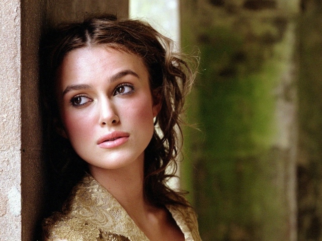 Красивая девушка Кира Найтли