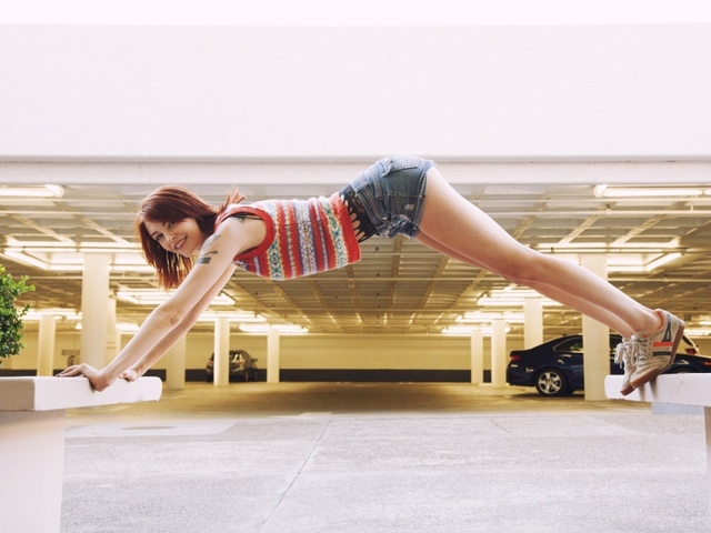 Спортивная девушка Бри Дэниелс