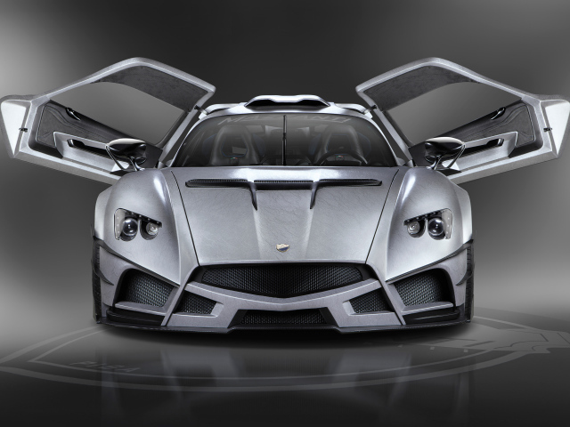 Суперкар Mazzanti Evantra Millecavalli 2017, серебристого цвета 